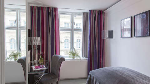 Accommodation - Absalon Hotel - Guest room - Copenhagen