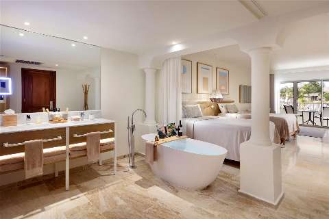Guest room