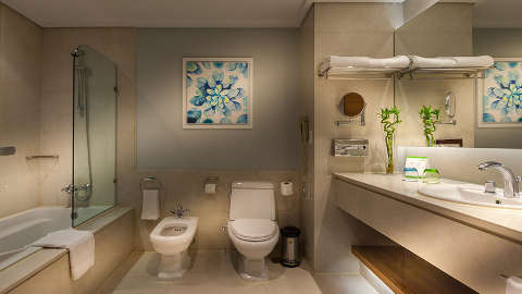 Guest room