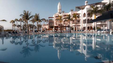 Unterkunft - Princesa Yaiza Suite Hotel Resort - Ansicht der Pool - Lanzarote