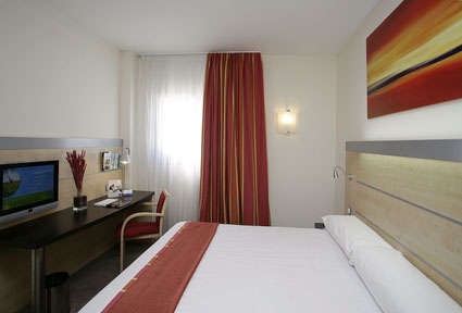 Unterkunft - Holiday Inn Express MALAGA AIRPORT - Gästezimmer - Malaga