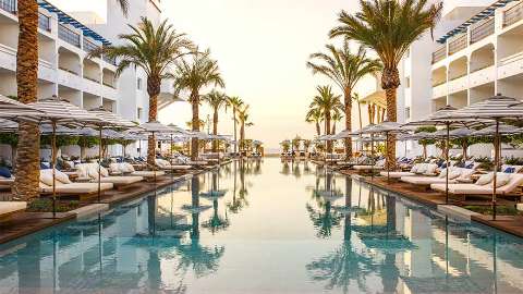 Accommodation - METT Marbella – Estepona - Pool view - Malaga