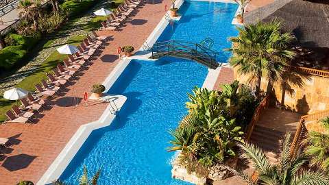 Unterkunft - Elba Estepona Gran Hotel & Thalasso Spa - Ansicht der Pool - Malaga