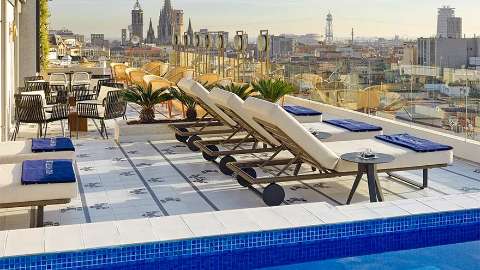 Accommodation - H10 Cubik - Pool view - Barcelona