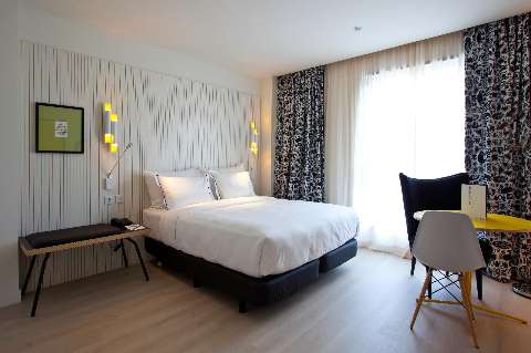Accommodation - Vincci Bit Hotel - Guest room - BARCELONA