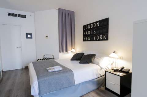 Accommodation - Aparthotel Atenea Calabria - Miscellaneous - Barcelona