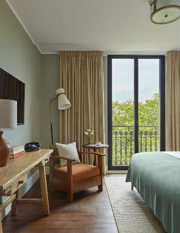 Guest room