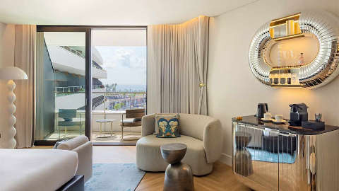Guest room