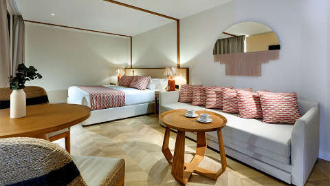 Guest room