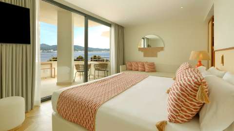 Guest room