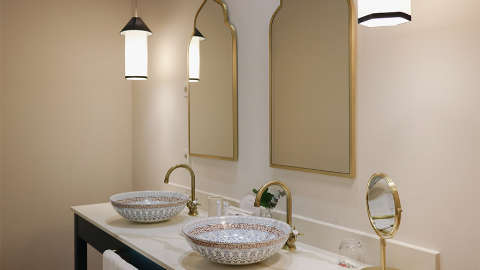 Guest room