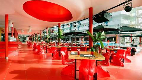 Accommodation - Anything Can Happen Suite Stage Vw - Restaurant