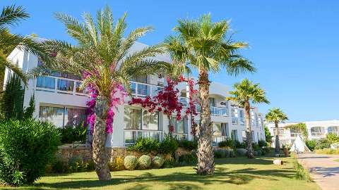 Accommodation - Destino Pacha Ibiza Hotel & Resort - Ibiza