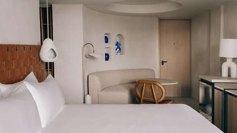 Guest room