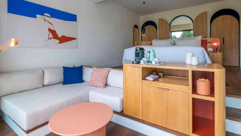 Guest room