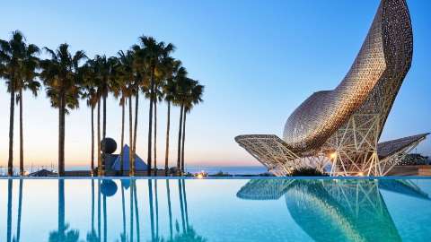 Pernottamento - Hotel Arts Barcelona - Vista della piscina - Barcelona