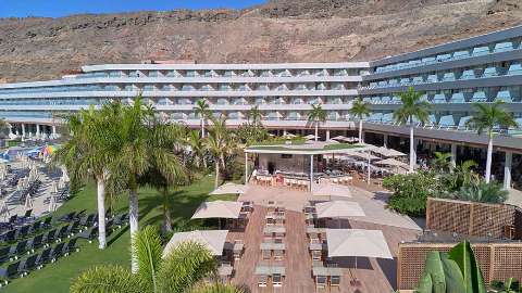 Accommodation - Radisson Blu Resort & Spa Gran Canaria Mogan - Exterior view - Gran Canaria
