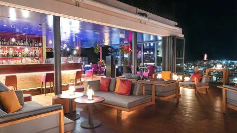 Bar/Lounge