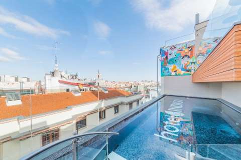 Accommodation - Hotel Indigo MADRID - GRAN VIA by IHG - Pool view - Madrid