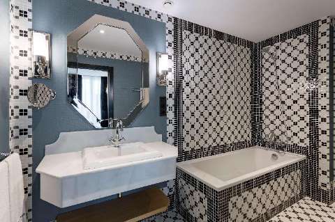 Guest room