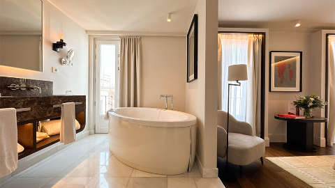 Guest room