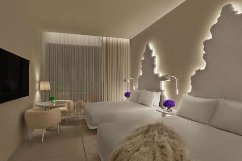 Guest room