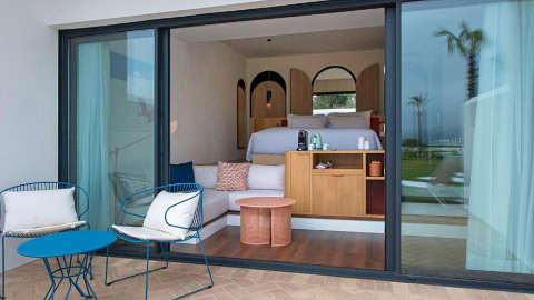 Guest room