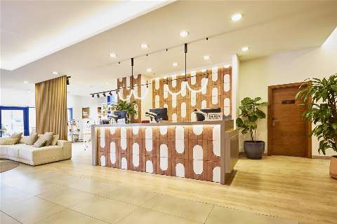 Accommodation - Hilton Garden Inn Sevilla - Lobby view - Sevilla