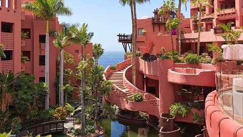 Carlton Tenerife, Abama