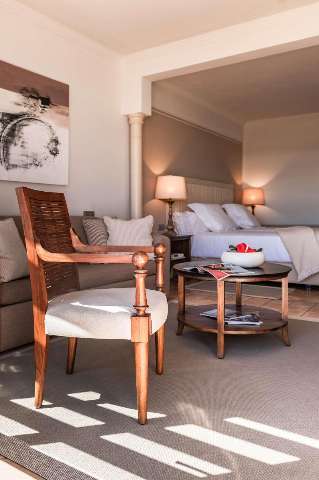 Guest room