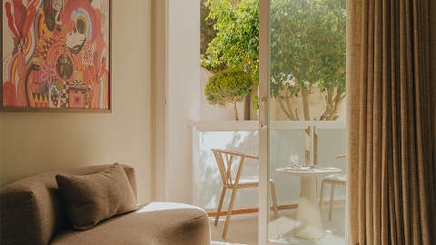 Guest room