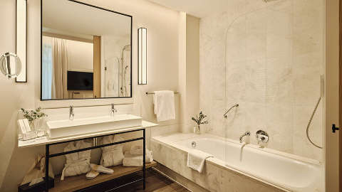 Guest room