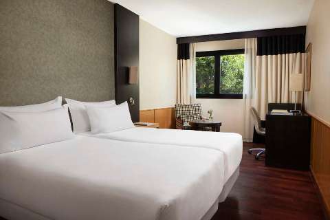 Accommodation - NH Ciudad de Valencia - Guest room - Valencia