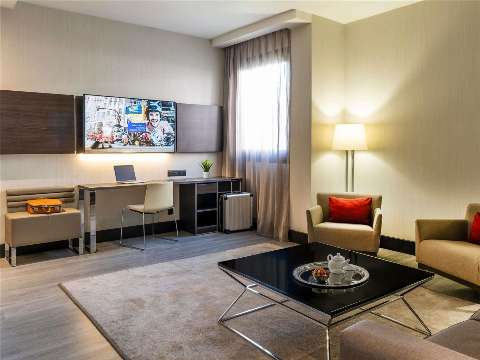 Guest room