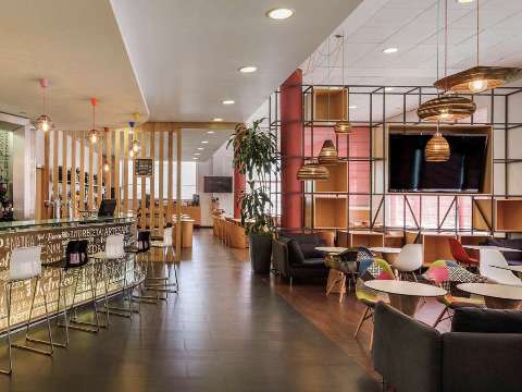 Bar/Lounge