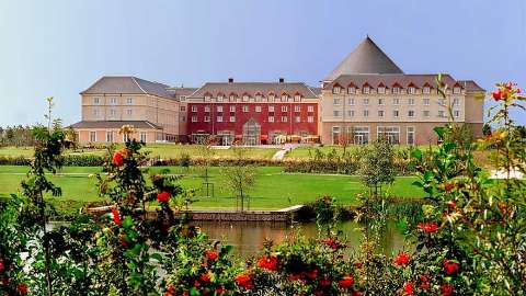 Unterkunft - Grand Magic Hotel - Außenansicht - Paris