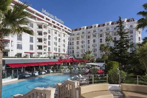 Alojamiento - Hotel Barriere Le Majestic Cannes - Varios - Cannes