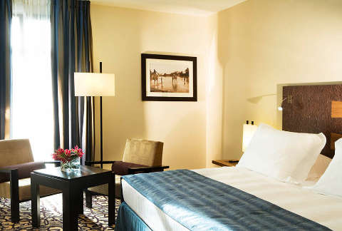 Accommodation - Radisson Blu Hotel, Marseille Vieux Port - Guest room - Marseille