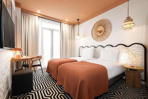 Guest room