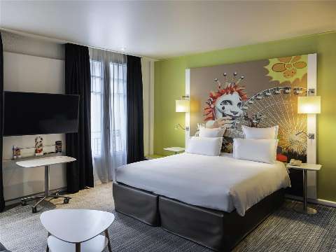 Guest room