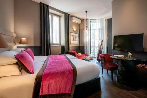 Guest room