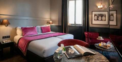 Guest room