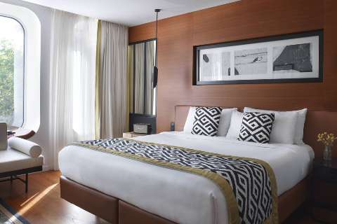 Accommodation - Renaissance Paris Republique Hotel - Guest room - Paris
