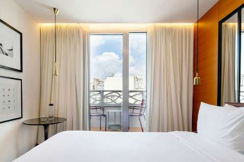 Accommodation - Renaissance Paris Republique Hotel - Guest room - Paris