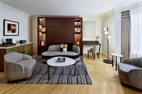 Accommodation - Paris Marriott Champs Elysees Hotel - Guest room - Paris