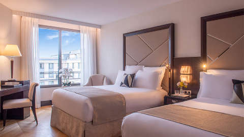 Guest room