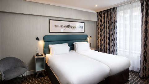 Accommodation - City Sleeper at Royal National - Guest room - London