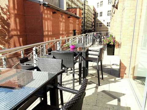 Accommodation - Hilton Garden Inn Birmingham Brindleyplace - Exterior view - Birmingham