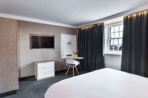 Accommodation - Radisson Blu Hotel. Edinburgh City Centre - Guest room - Edinburgh