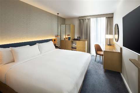 Accommodation - Hilton Garden Inn Glasgow City Centre - Guest room - Glasgow